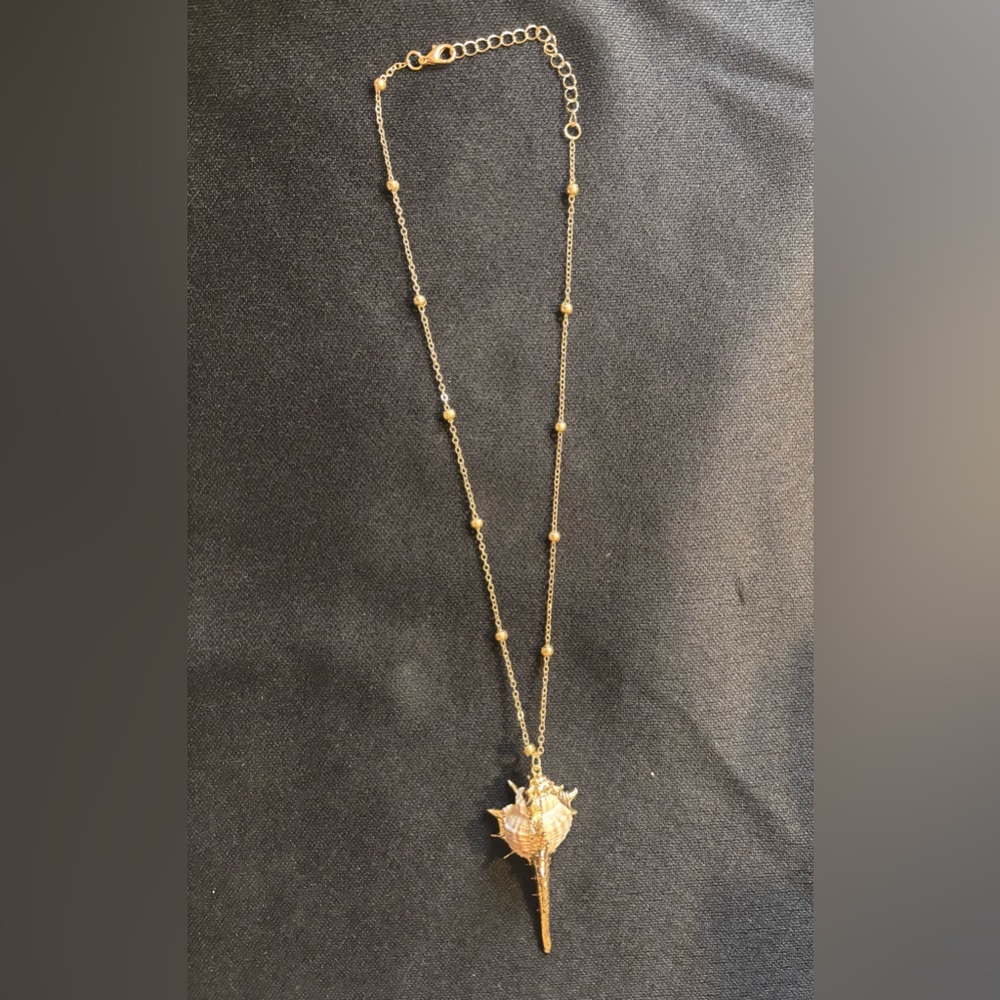 Gold Necklace with Shell Pendant